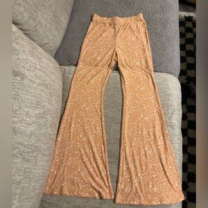 Forever 21 Women's medium Orange Paisley Hippie Boho Bell Bottoms Leggings